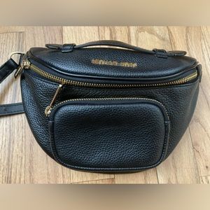 Michael Kors Black Erin Bumbag Fanny pack belt bag pebble leather